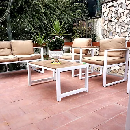 Appartamento In Villa Con Terrazzo E Vista Golfo Massa Lubrense Exterior photo