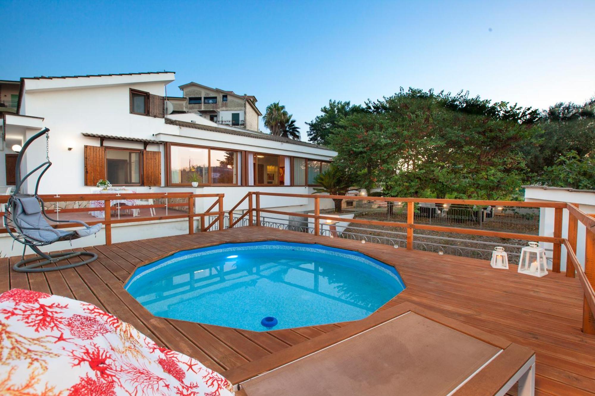 In Con Terrazzo E Vista Golfo Villa