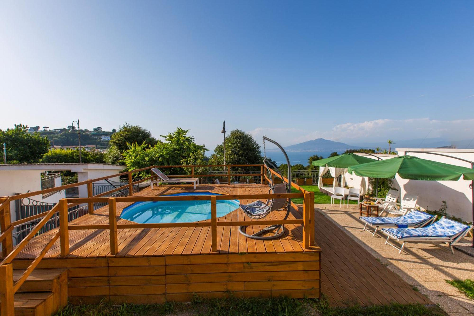 Villa In Con Terrazzo E Vista Golfo *